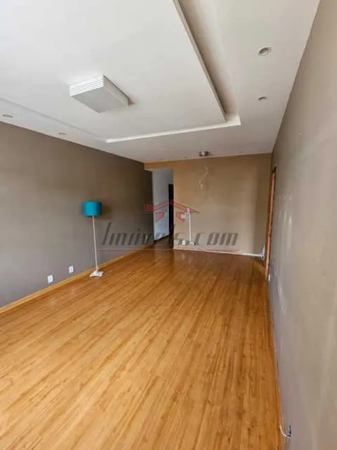 Foto 1 de Apartamento com 2 Quartos à venda, 80m² em Praça Seca, Rio de Janeiro