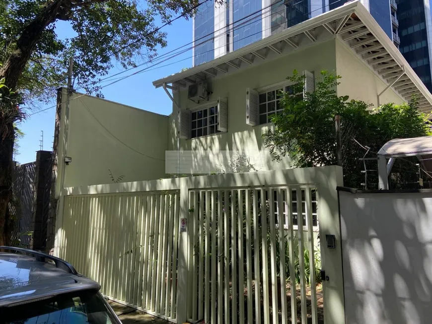 Foto 1 de Casa com 3 Quartos à venda, 165m² em Itaim Bibi, São Paulo