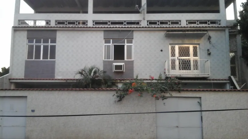 Foto 1 de Apartamento com 4 Quartos para alugar, 200m² em Jardim Meriti, São João de Meriti