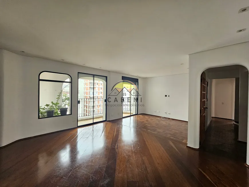 Foto 1 de Apartamento com 3 Quartos para alugar, 131m² em Higienópolis, São Paulo