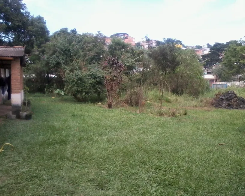 Foto 1 de Lote/Terreno à venda em Jardim Mimas, Embu das Artes