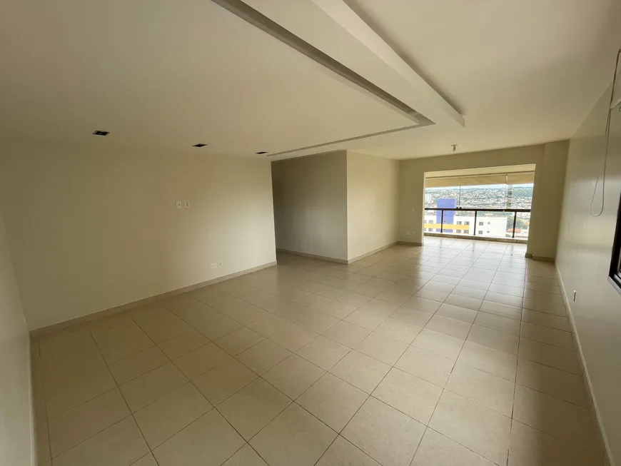 Foto 1 de Apartamento com 3 Quartos para venda ou aluguel, 190m² em Fundinho, Uberlândia