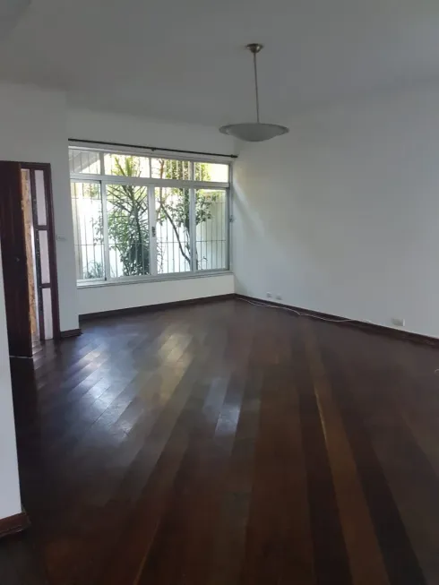 Foto 1 de Casa com 3 Quartos para alugar, 160m² em Adalgisa, Osasco