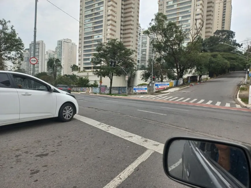 Foto 1 de Lote/Terreno à venda, 2610m² em Campo Belo, São Paulo