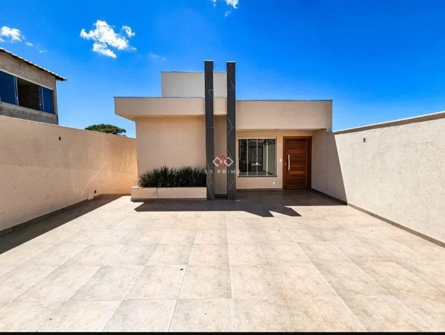 Foto 1 de Casa com 3 Quartos à venda, 100m² em Shalimar, Lagoa Santa