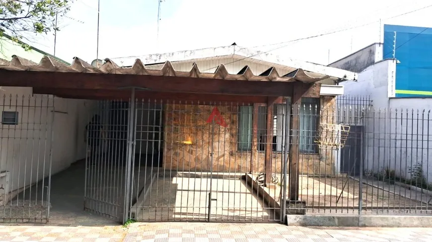 Foto 1 de Casa com 3 Quartos para alugar, 195m² em Parque Brasil, Jacareí