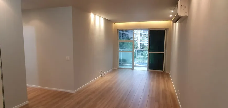 Foto 1 de Apartamento com 2 Quartos à venda, 98m² em Barra da Tijuca, Rio de Janeiro