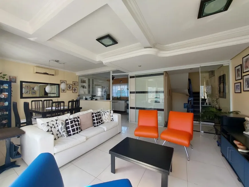 Foto 1 de Casa de Condomínio com 3 Quartos à venda, 159m² em Cavalhada, Porto Alegre