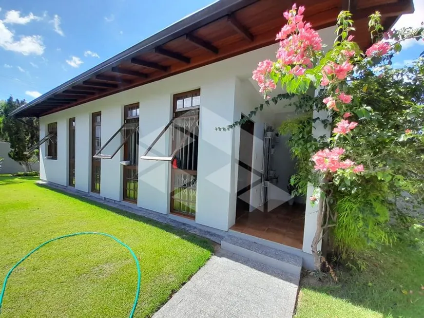 Foto 1 de Casa com 4 Quartos para alugar, 302m² em Lagoa da Conceição, Florianópolis