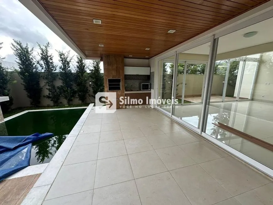 Foto 1 de Casa de Condomínio com 4 Quartos para alugar, 390m² em Jardins Gênova, Uberlândia