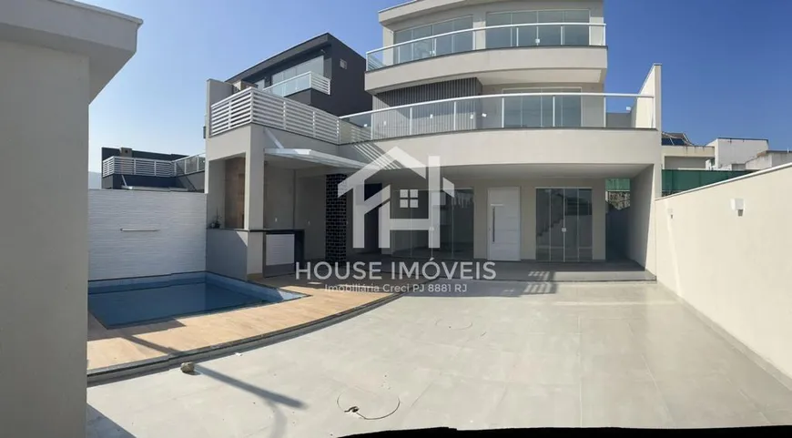 Foto 1 de Casa com 3 Quartos à venda, 370m² em Recreio Dos Bandeirantes, Rio de Janeiro