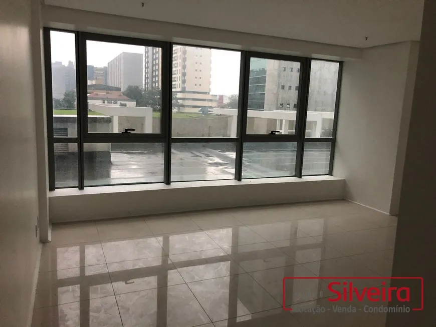 Foto 1 de Sala Comercial para alugar, 30m² em Praia de Belas, Porto Alegre