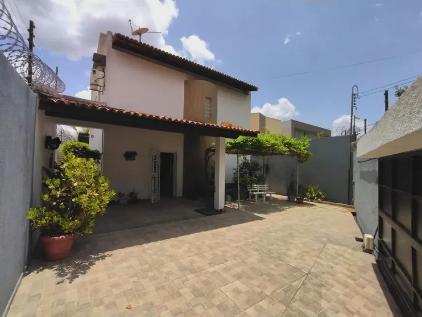 Foto 1 de Casa com 2 Quartos à venda, 98m² em Águas Claras, Salvador