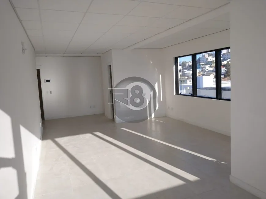 Foto 1 de Sala Comercial à venda, 47m² em Estreito, Florianópolis