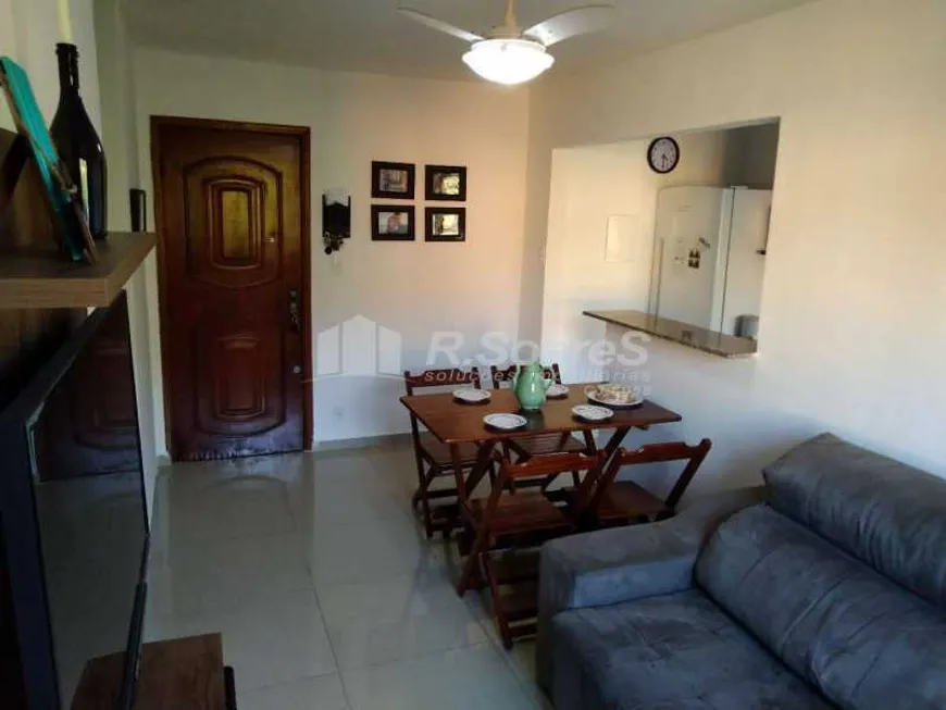 Foto 1 de Apartamento com 2 Quartos à venda, 53m² em Jardim Sulacap, Rio de Janeiro