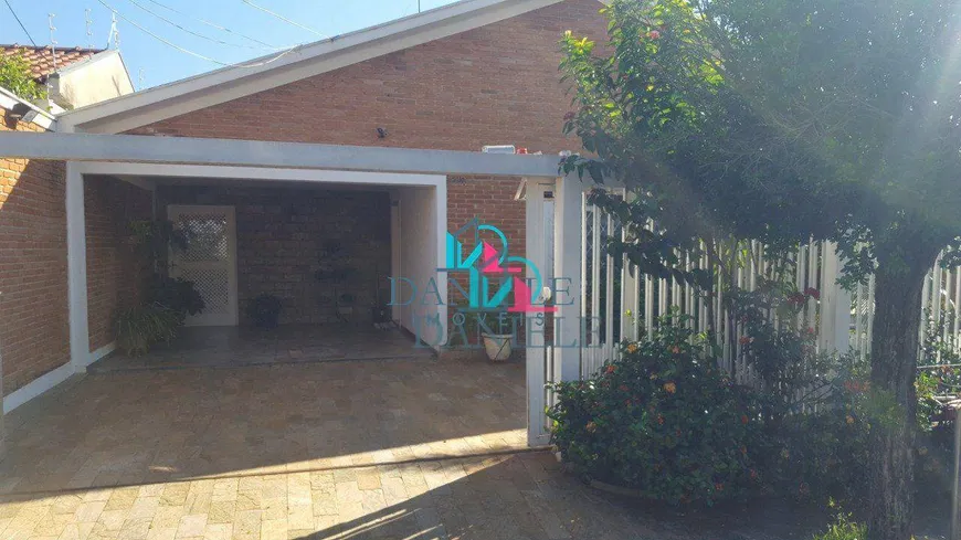 Foto 1 de Casa com 3 Quartos à venda, 160m² em Centro, Araraquara
