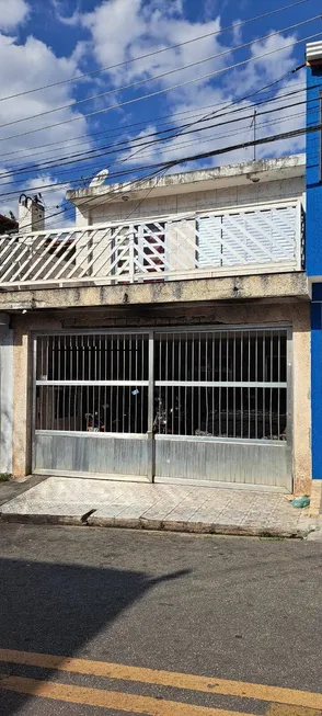 Foto 1 de Sobrado com 3 Quartos à venda, 230m² em Metalúrgicos, Osasco