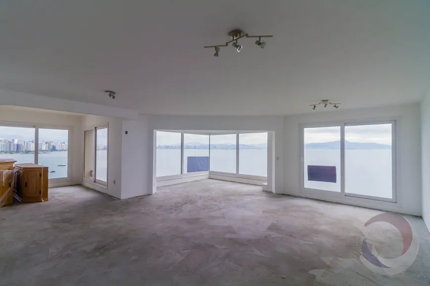 Foto 1 de Apartamento com 3 Quartos à venda, 282m² em Beira Mar, Florianópolis