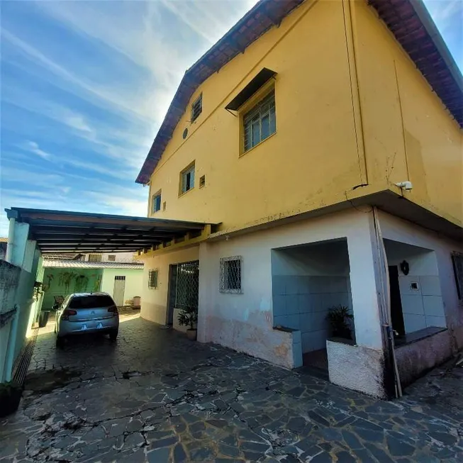 Foto 1 de Casa com 3 Quartos à venda, 161m² em Ouro Preto, Belo Horizonte