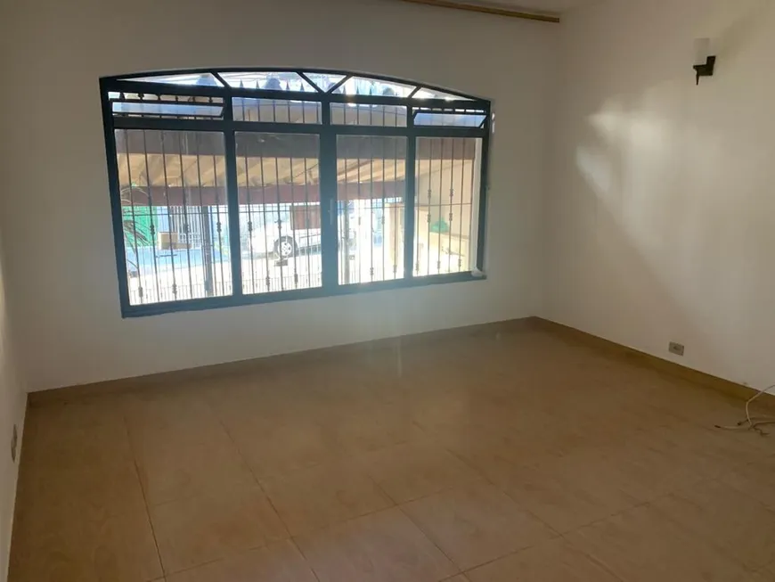 Foto 1 de Casa com 3 Quartos à venda, 130m² em Vila Campestre, São Paulo