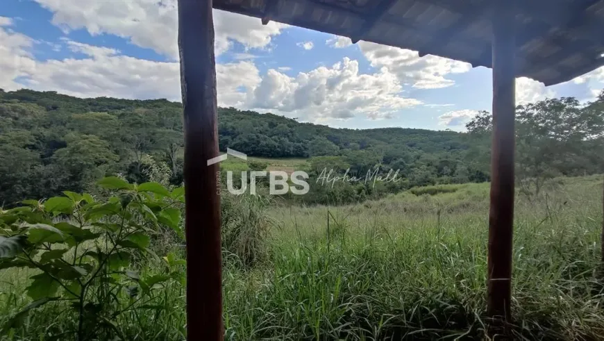 Foto 1 de Fazenda/Sítio com 3 Quartos à venda, 9000m² em , Leopoldo de Bulhões