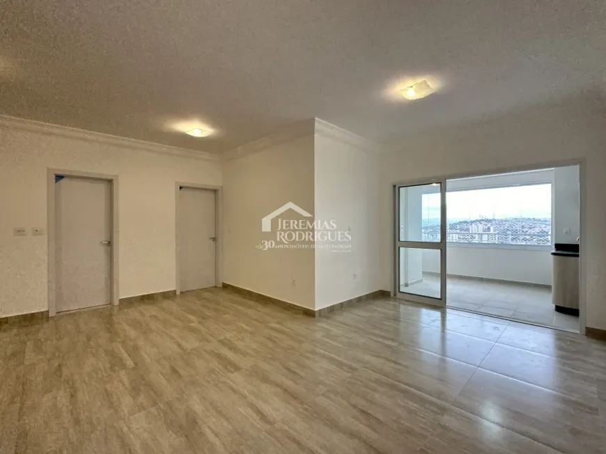 Foto 1 de Apartamento com 3 Quartos para alugar, 135m² em Jardim das Nações, Taubaté