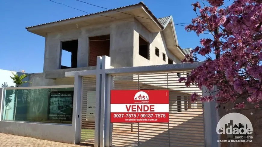 Foto 1 de Sobrado com 3 Quartos à venda, 95m² em Coqueiral, Cascavel