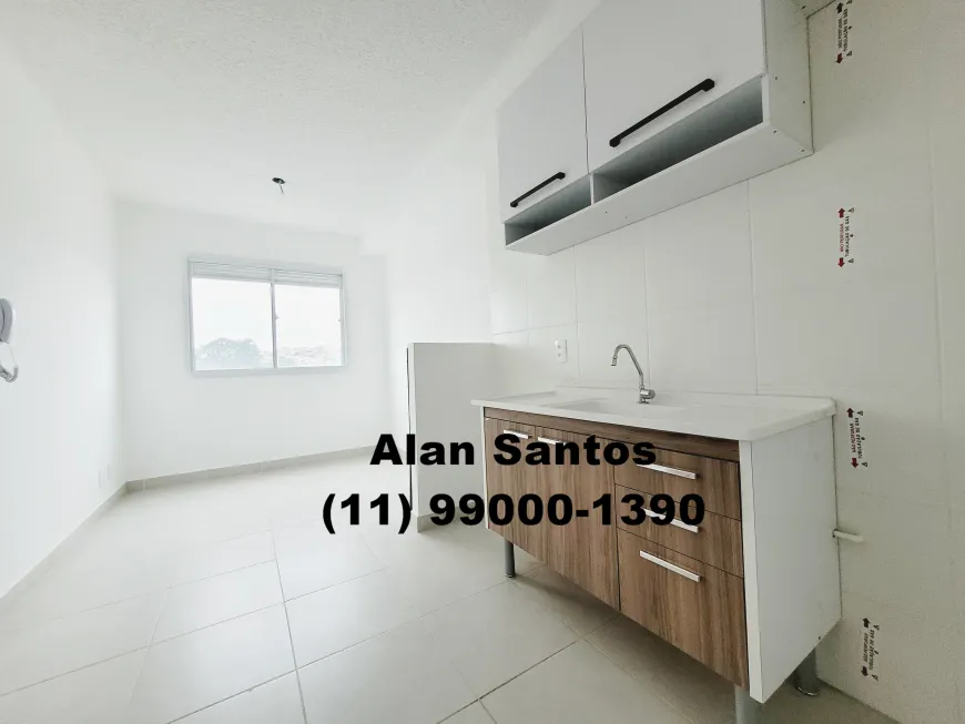 Foto 1 de Apartamento com 1 Quarto para alugar, 28m² em Jardim Itacolomi, São Paulo
