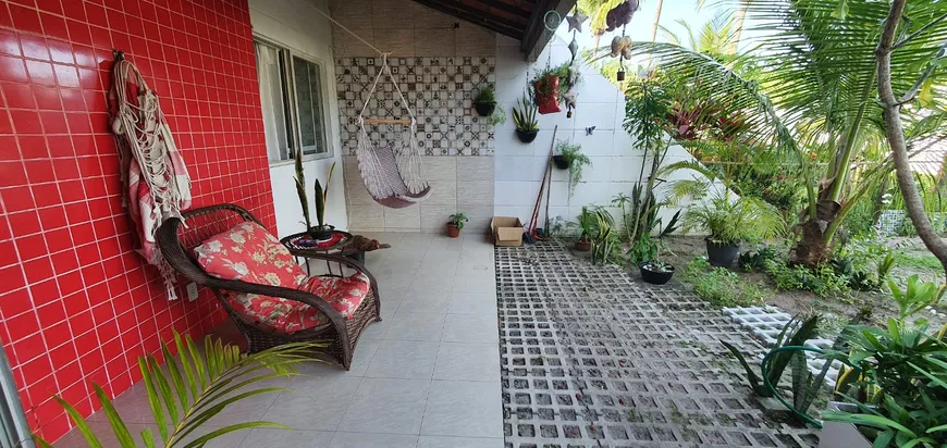 Foto 1 de Casa de Condomínio com 4 Quartos à venda, 320m² em Buraquinho, Lauro de Freitas