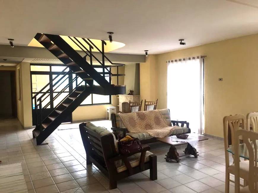 Foto 1 de Cobertura com 4 Quartos à venda, 245m² em Vila Caicara, Praia Grande