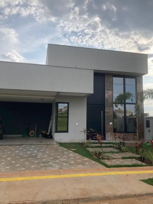 Foto 1 de Casa de Condomínio com 3 Quartos à venda, 185m² em Residencial Marília, Senador Canedo