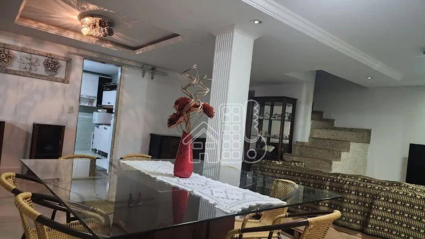 Foto 1 de Casa com 5 Quartos para alugar, 250m² em Piratininga, Niterói