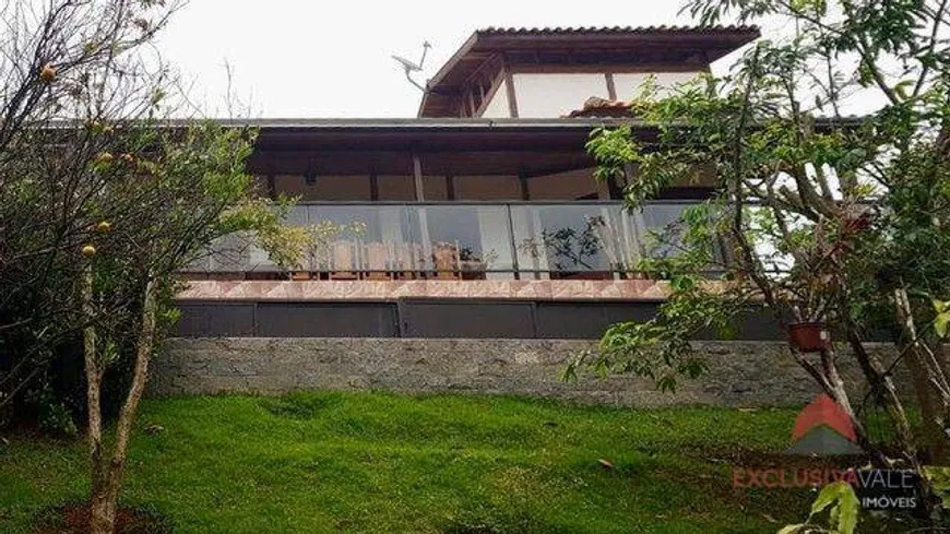 Foto 1 de Casa de Condomínio com 3 Quartos à venda, 250m² em , Jambeiro