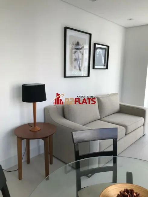 Foto 1 de Flat com 1 Quarto para alugar, 42m² em Vila Nova Conceição, São Paulo