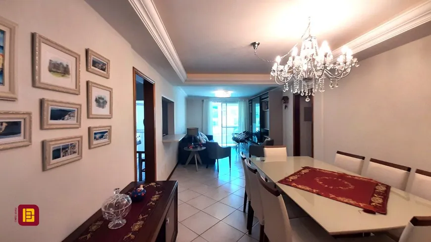 Foto 1 de Apartamento com 3 Quartos à venda, 120m² em Coqueiros, Florianópolis