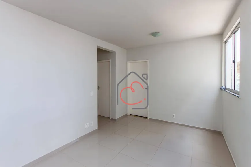 Foto 1 de Apartamento com 2 Quartos à venda, 50m² em Virgem Santa, Macaé