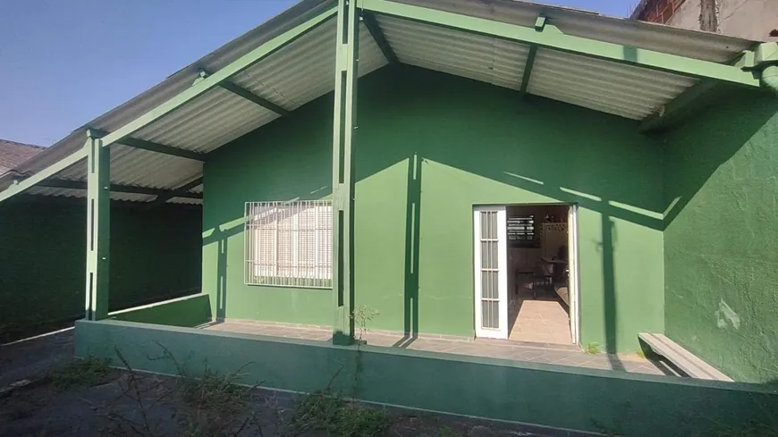 Foto 1 de Casa com 2 Quartos à venda, 89m² em Gaivota Praia, Itanhaém