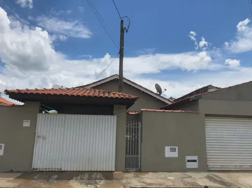 Foto 1 de Casa com 3 Quartos à venda, 266m² em Centro, Piracaia