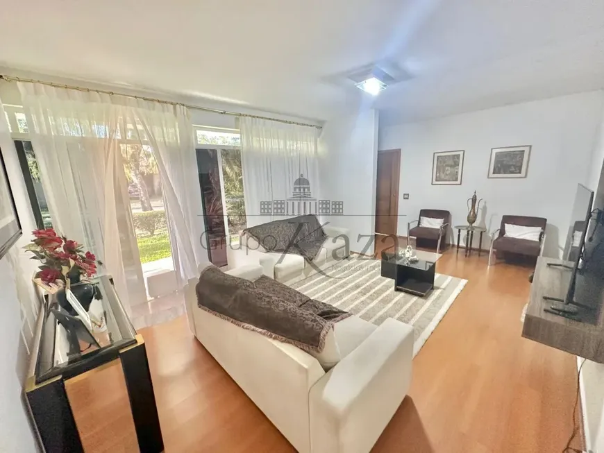 Foto 1 de Casa de Condomínio com 3 Quartos à venda, 280m² em Jardim Apolo I, São José dos Campos