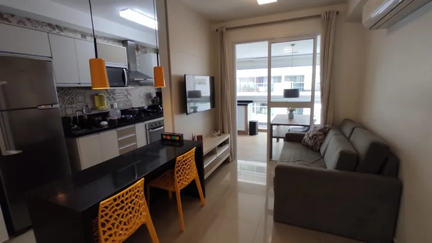 Foto 1 de Apartamento com 1 Quarto para alugar, 48m² em Ponta da Praia, Santos