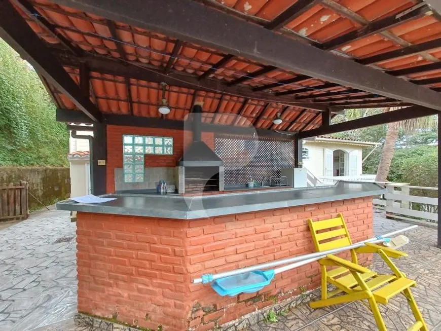 Foto 1 de Casa com 7 Quartos à venda, 316m² em Itaipava, Petrópolis