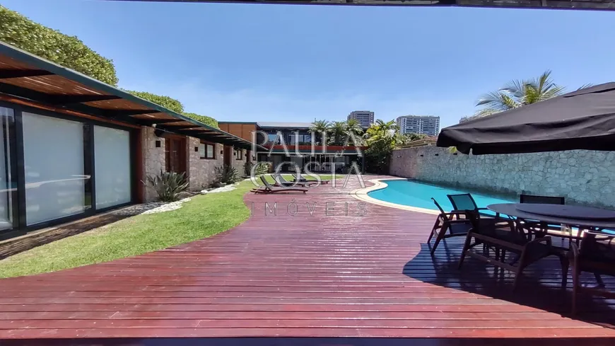 Foto 1 de Casa de Condomínio com 7 Quartos à venda, 1100m² em Barra da Tijuca, Rio de Janeiro