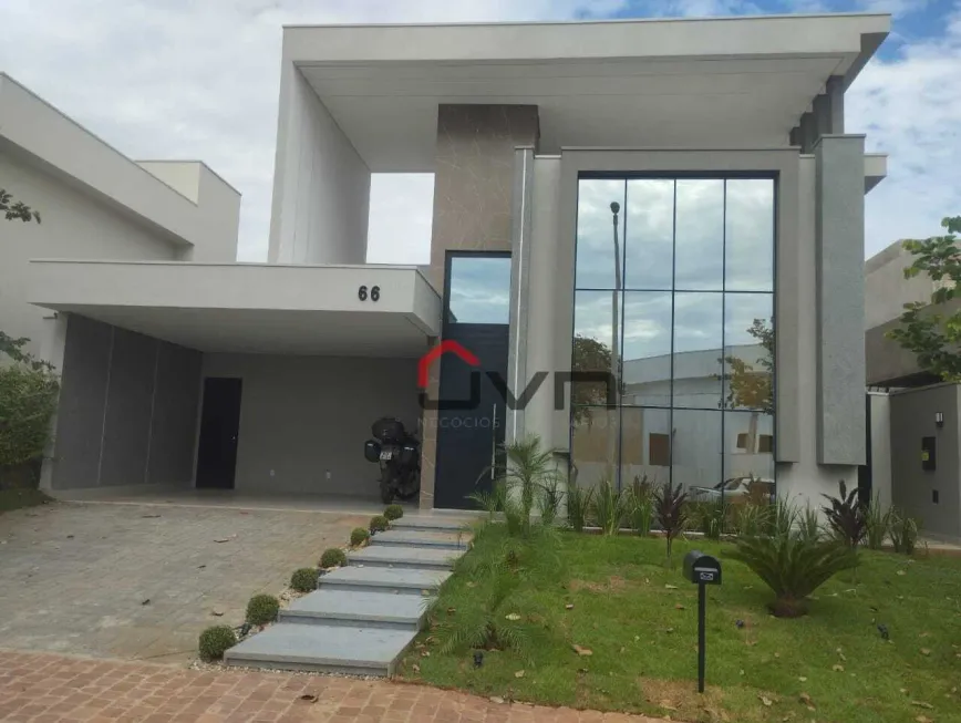 Foto 1 de Casa de Condomínio com 3 Quartos à venda, 210m² em Shopping Park, Uberlândia