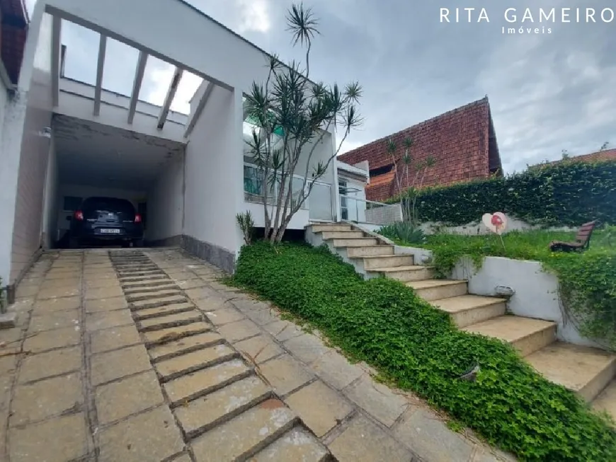 Foto 1 de Casa com 6 Quartos à venda, 500m² em Cascata do Imbuí, Teresópolis