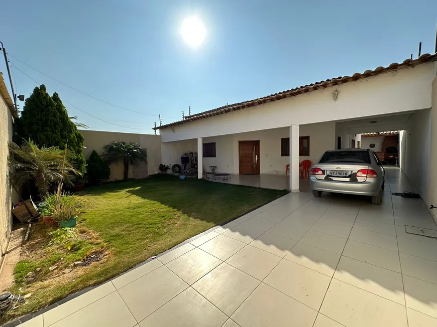 Foto 1 de Casa com 3 Quartos à venda, 312m² em Ouro Preto, Petrolina