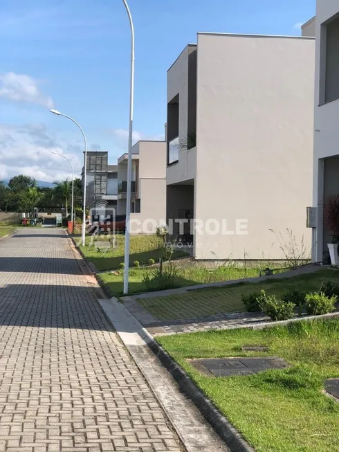 Foto 1 de Lote/Terreno à venda, 150m² em Deltaville, Biguaçu