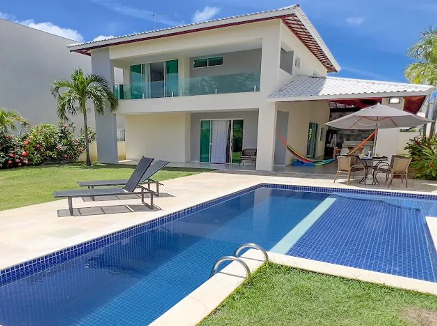 Foto 1 de Casa de Condomínio com 4 Quartos à venda, 280m² em Guarajuba, Camaçari