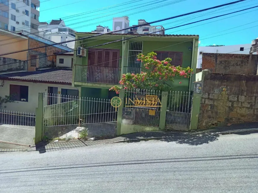 Foto 1 de Casa com 4 Quartos à venda, 143m² em Agronômica, Florianópolis