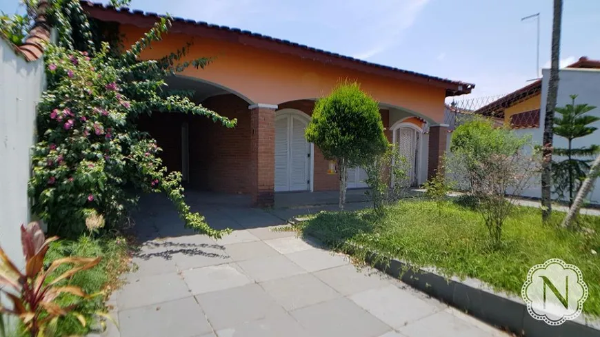 Foto 1 de Casa com 8 Quartos à venda, 339m² em Suarão, Itanhaém