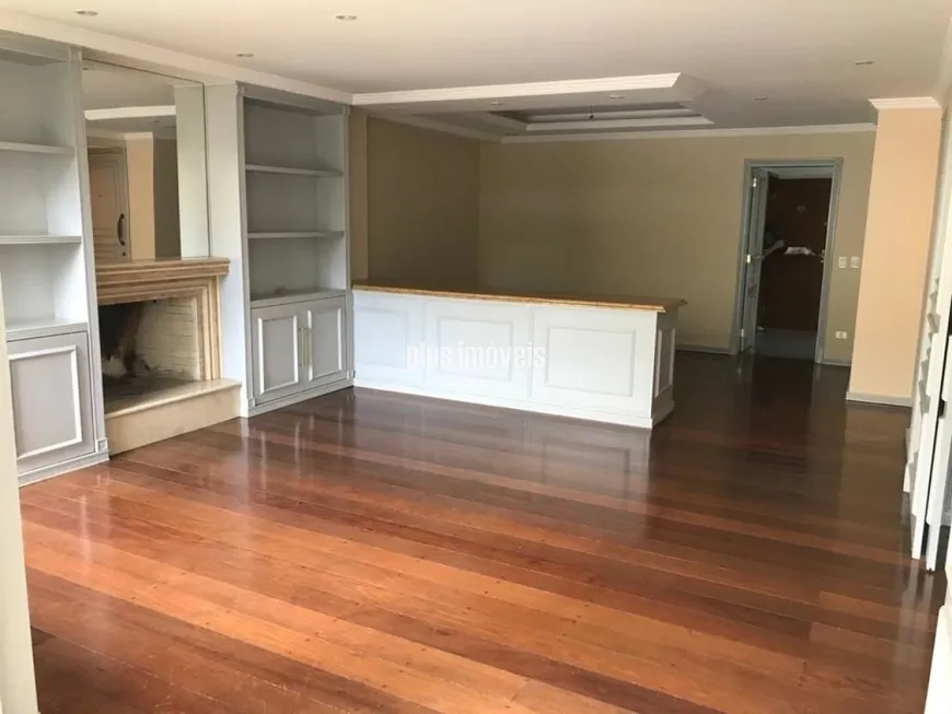 Foto 1 de Apartamento com 3 Quartos à venda, 185m² em Real Parque, São Paulo